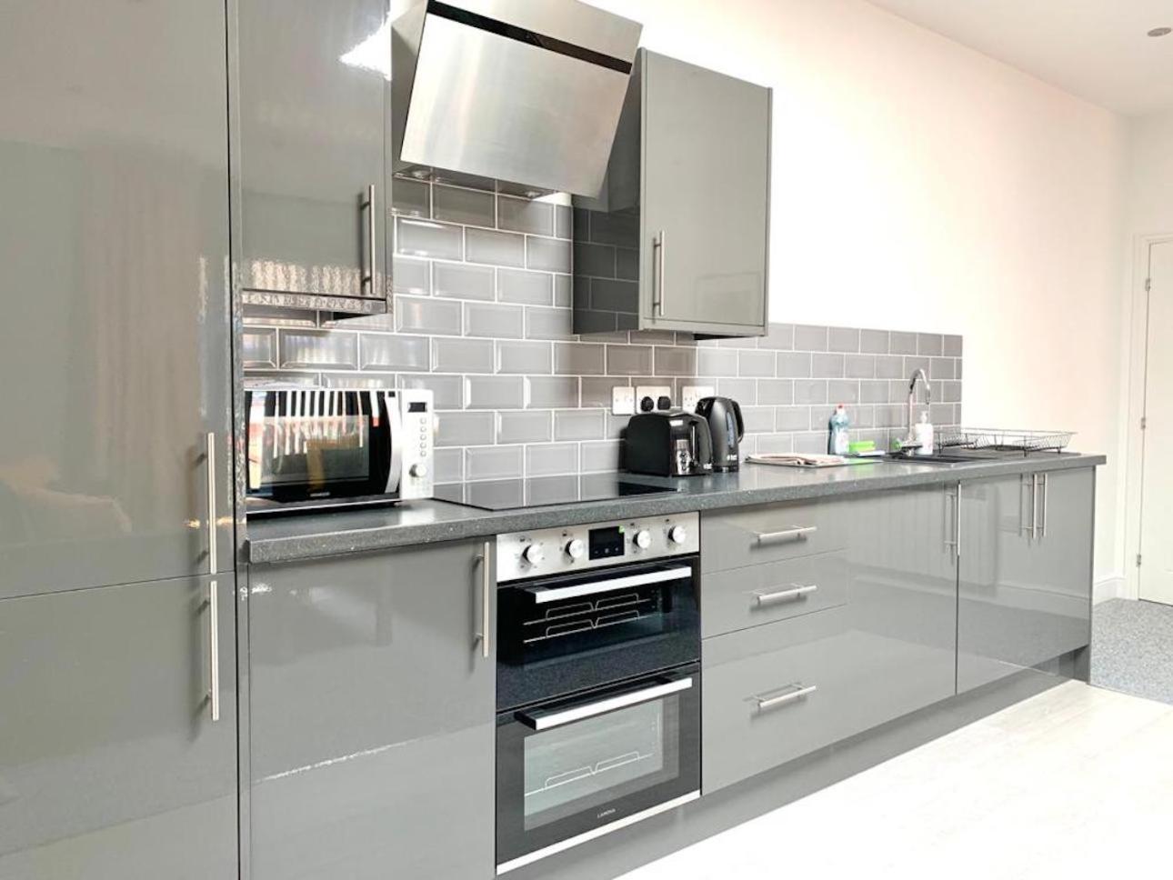 Premium Apartments Thatcham Broadway Buitenkant foto